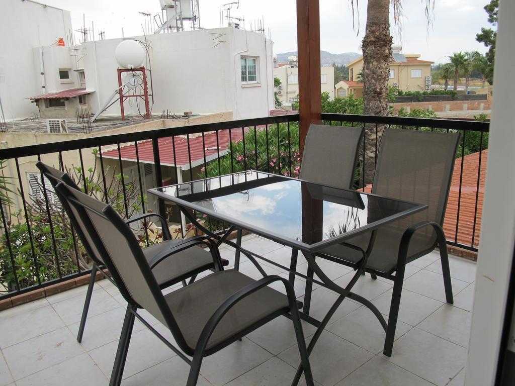Vergi Apartments Pyla Exteriör bild